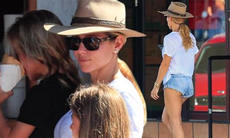 Elsa Pataky, 45, flaunts her pert derrière in a G